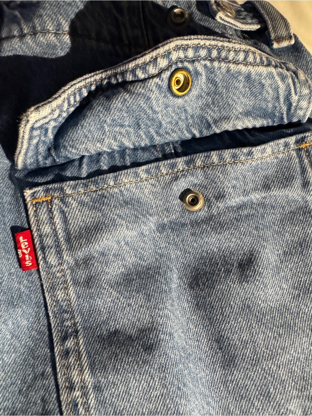 Levi's Medium Blue High-Rise Cinch Denim Shorts with Front Patch Pockets - Picture 8 of 12